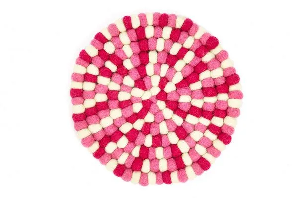 short'n'pietz short'n'pietz handgefilzter Topfuntersetzer aus Filzkugeln, Weiss rosa, – Produktbild 1 von 4