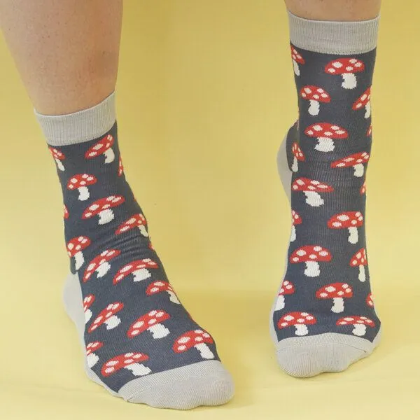 Fräulein Prusselise Fräulein Prusselise Pilz Socke blau, rot grau, bunt gemustert – Produktbild 1 von 2