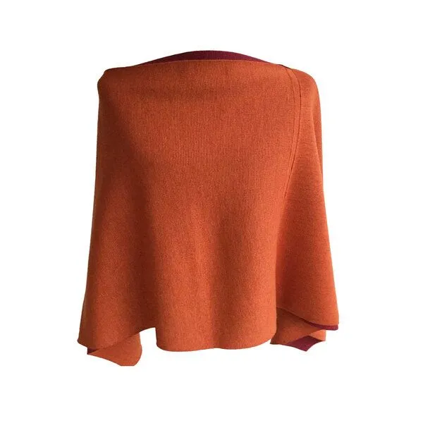 austriandesign.at austriandesign.at DreieckPoncho reversibel aus extrafeiner Merinowolle, Rot/orange, – Produktbild 2 von 3