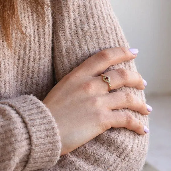Eppi Eppi Verlobungsring mit Rubin und Diamanten Nurisa, Rosa, – Produktbild 3 von 4