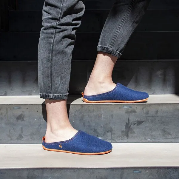 Gottstein Gottstein Filz-Hausschuh Wool Slide-in für Damen & Herren - Pantoffel aus 100% recycelter Schurwolle mit Gummisohle & Komfort-Einlagesohle, Dunkel-blau, – Produktbild 2 von 4