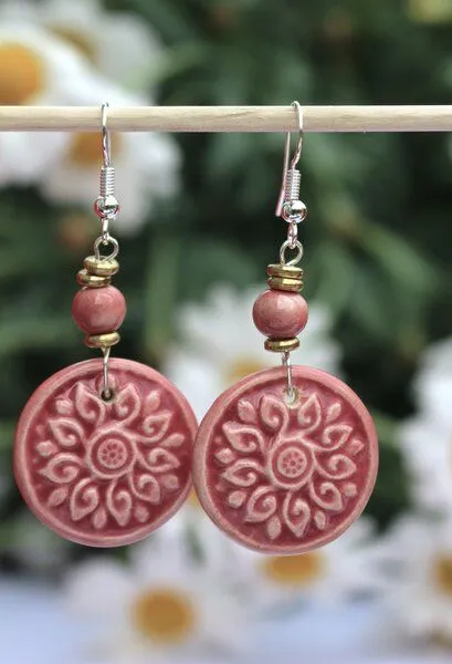 Schönes aus Indochina Schönes aus Indochina Schmuck Ohrringe aus Keramik Lotus, Blume und Fächer, Rose, – Produktbild 3 von 4