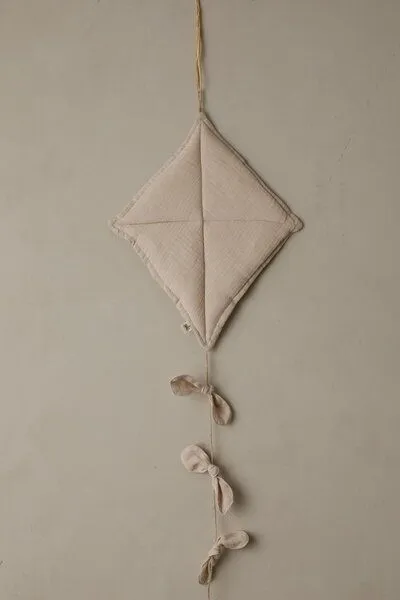 2 Stories 2 Stories KITE Wanddekoration aus Bio Musslin, Rosa, – Produktbild 1 von 4