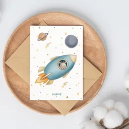 junikind junikind Postkarte, DIN A6, inkl. Umschlag aus Kraftpapier, Bio-Strukturpapier – Produktbild 1 von 1