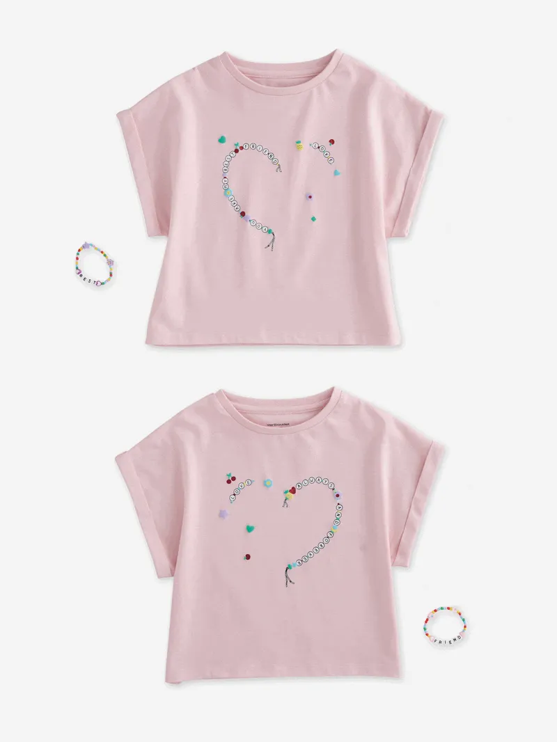 Vertbaudet Set BEST FRIENDS: 2 T-Shirts & 2 Freundschaftsarmbänder, Lila, – Produktbild 2 von 4