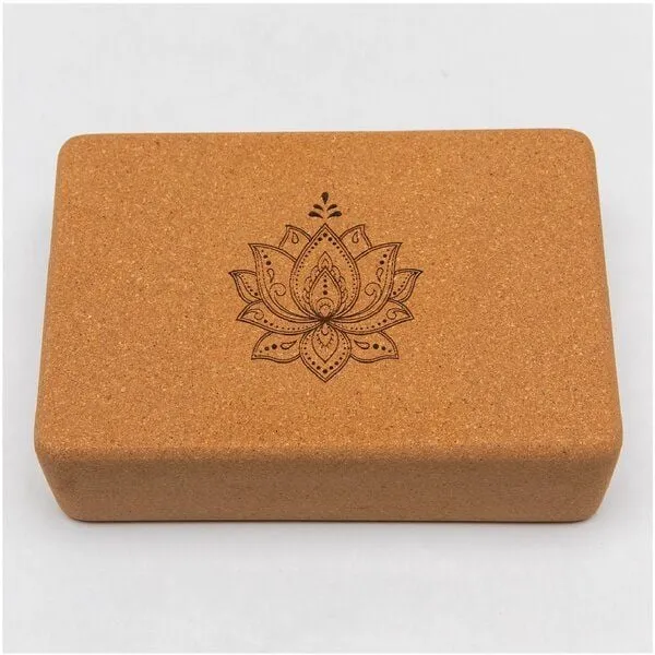 Divasya Divasya Yogablock "natural touch" aus Kork / mittlere Größe / abgerundete Ecken, Lotus, – Produktbild 1 von 3