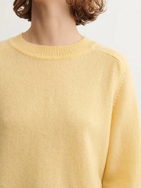 FUB FUB Lambswool Crewneck Pullover, Wheat – Produktbild 1 von 4