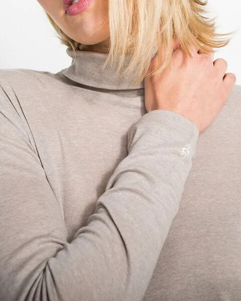 Alma & Lovis Alma & Lovis Rollkragenshirt aus Bio-Baumwoll-Jersey | Melange Rolli, Beige, – Produktbild 3 von 4
