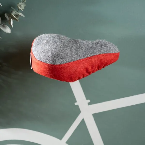 nahtur-design nahtur-design Sattelbezug aus Loden | Sitzheizung für Dein Fahrrad, Rot_02, – Produktbild 4 von 5