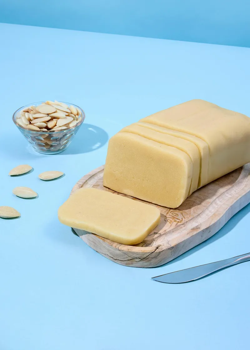 KoRo Berliner Marzipanrohmasse mit 56 % Mandeln 1 kg – Produktbild 4 von 5