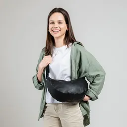 MOOT MOOT Die Moonbag aus Lederjacken – Produktbild 1 von 1
