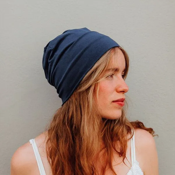 Liebe Deinen Planeten Liebe Deinen Planeten Bio Beanie in 3 Größen Herren & Damen in vielen Farben bequeme Jersey Mütze aus Bio Baumwollmix, Navy, – Produktbild 1 von 4