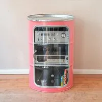 Lockengelöt Lockengelöt HiFi Vitrine aus einem Hamburger Ölfass, Altrosa (gepulvert), – Produktbild 2 von 3