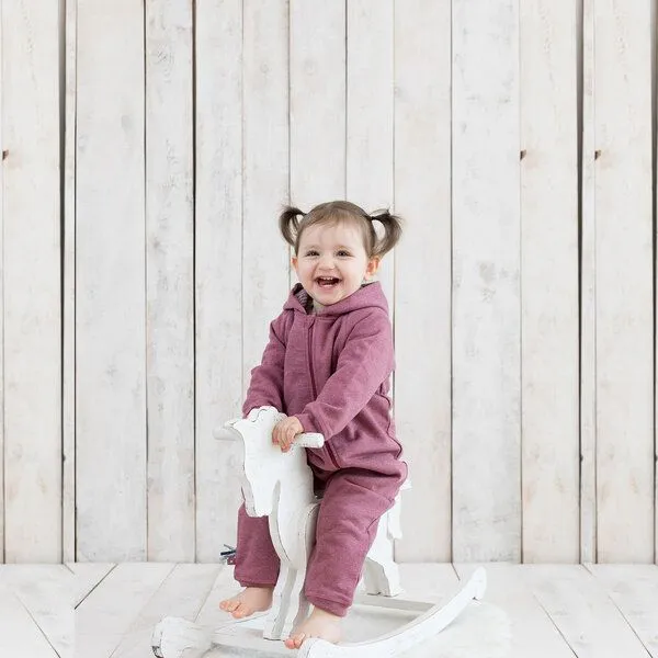 OrganicEra Baby Unisex Jumpsuit mit Reißverschluss 'OrganicEra' aus Bio-Baumwolle, Bordeaux melange (rot), – Produktbild 2 von 3