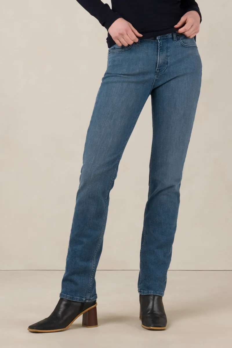 Kings Of Indigo Kings of Indigo Damen vegan Jeans Emi Journey Minimum Washed Blau, Dunkelblau, – Produktbild 1 von 1