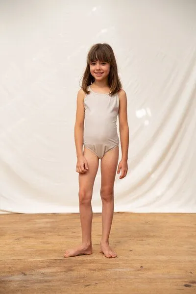 MATONA Matona Badeanzug für Kinder aus Econyl / Swimsuit, Oat, – Produktbild 2 von 3