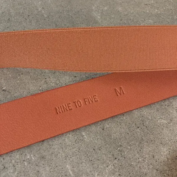 mio eco x NINE TO FIVE mio eco x NINE TO FIVE Elastischer Ledergürtel saale, Rot, – Produktbild 4 von 4