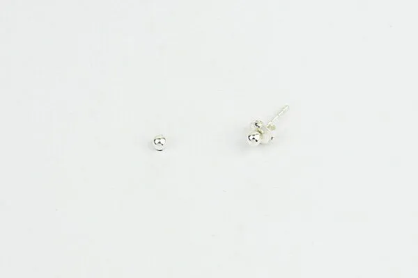Jewelberry Jewelberry Ohrstecker Tiny Dot, Silber, – Produktbild 2 von 2