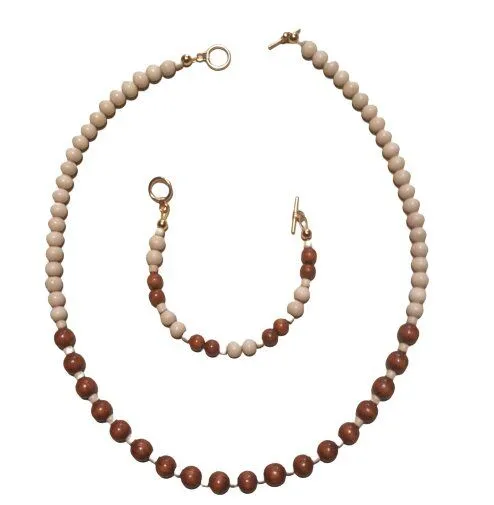 ReineNatur ReineNatur Schmuckset aus Holzkugeln - Kette & Armband - Knebelverschluss – Produktbild 2 von 2
