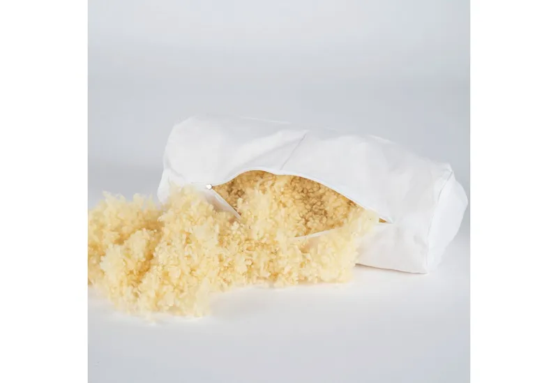 Ritter Decken Kissenfüllung Schurwollkügelchen aus 100% Schurwolle kbT, mulesingfrei, 1 kg, Füllmaterial für Kissen, Nackenrollen & Inletts, natürlich, Beige, – Produktbild 5 von 5