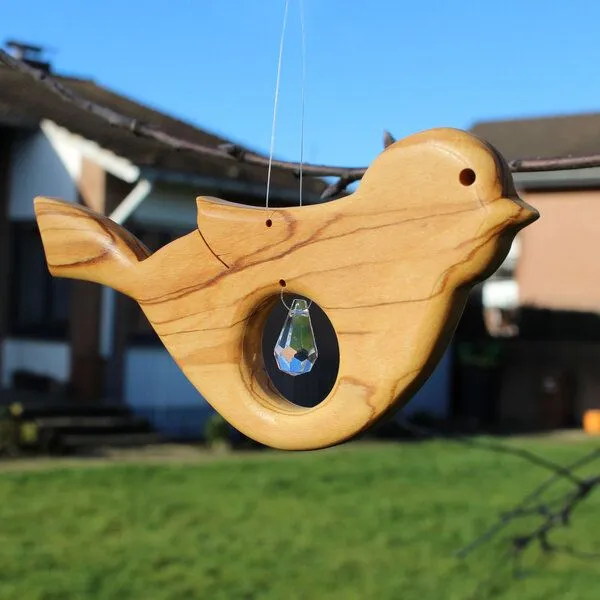 Mitienda Shop Mitienda Shop Fensterdeko Vogel aus Holz mit Bleikristall Zapfen – Produktbild 2 von 3