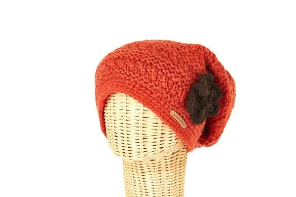 short'n'pietz short'n'pietz Schurwollmütze mit Blumenmotiv, Rostrot, – Produktbild 1 von 3
