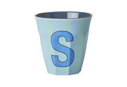 RICE RICE Becher Melamin Becher mit Buchstaben - Jungen, 1-tlg., Melamin, Buchstaben Becher – Produktbild 1 von 1