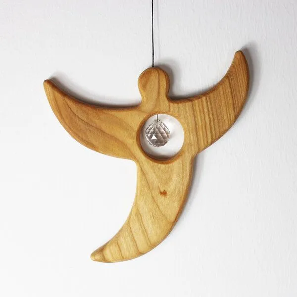 Mitienda Shop Mitienda Shop Fensterdeko Engel aus Holz mit Bleikristall – Produktbild 2 von 3