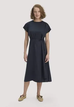 hessnatur hessnatur Gewebe Kleid mit Wickeloptik Midi aus reinem TENCEL Lyocell – Produktbild 1 von 1