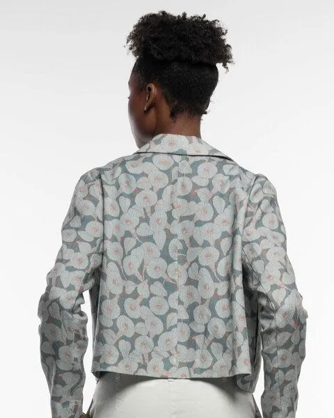 Alma & Lovis Alma & Lovis Kurzer Print-Blazer aus reinem Leinen | Calla Blazer, Jaspis (grau-blau), – Produktbild 4 von 4