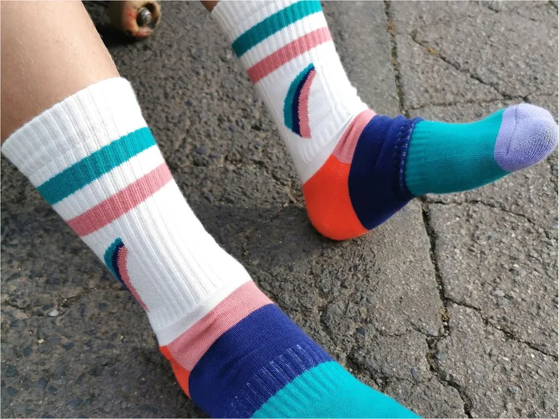 Fräulein Prusselise Kinder Tennissocken Regenbogen Gr.27-30, Weiß, mehrfarbig, – Produktbild 2 von 2