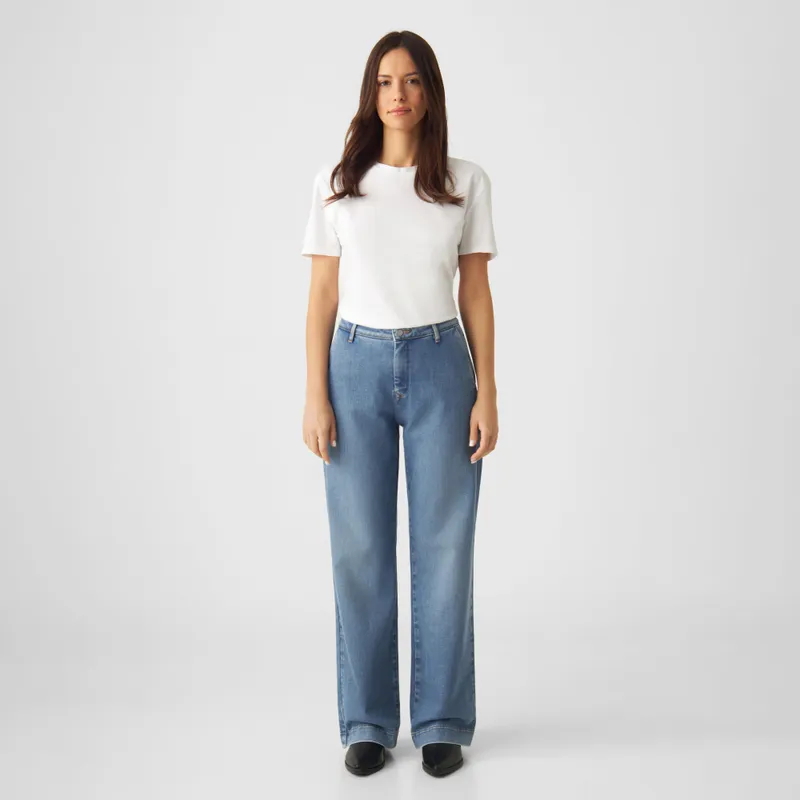 DAWN GLOW Flared Soft Denim - Chino - Medium Blue - Medium Blue / 28 / 32 – Produktbild 1 von 1