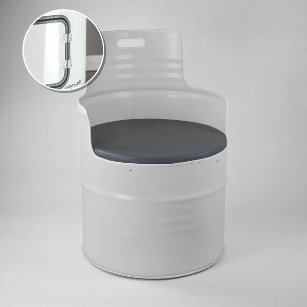 Lockengelöt Lockengelöt Sessel (2) aus einem Hamburger Ölfass, Cremeweissschwarz (gepuvert), – Produktbild 1 von 2
