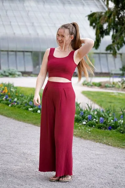 Vivien Joy Vivien Joy High Waist Hose mit Falten - Farrah Comfy Pants, Berry (rot), – Produktbild 2 von 4