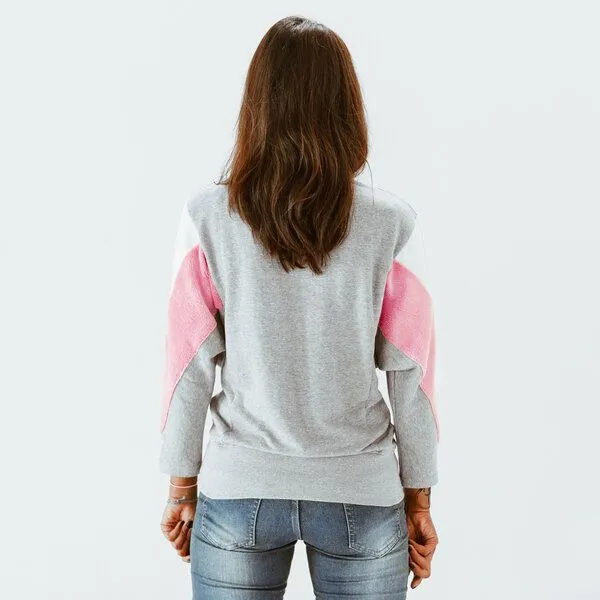 The Driftwood Tales The Driftwood Tales Sweatshirt aus Bio-Baumwolle, Bio-Restmaterial und gewöhnlichen Resttextilien, Grau -rosa -weiss, – Produktbild 1 von 4