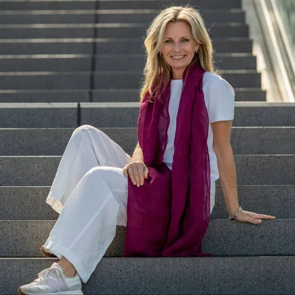 HeritageModa HeritageModa Handgefertigter Damen-Leinenschal, Klassisch sommer pflaume, – Produktbild 1 von 4