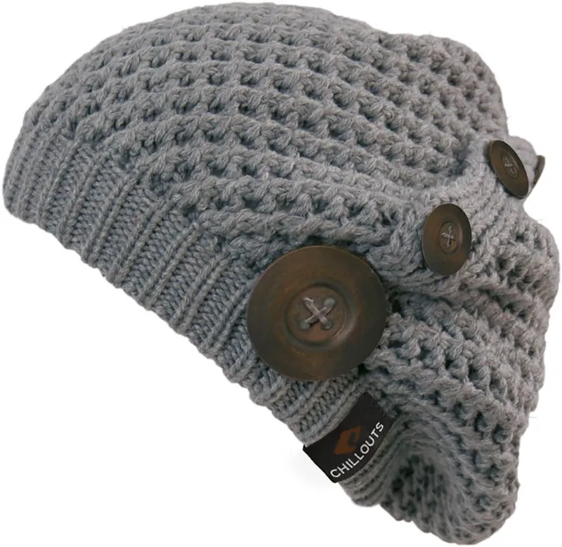 chillouts Beanie Nelly Hat mit modernem Strickmuster und Zierknöpfen, Grau, – Produktbild 1 von 2