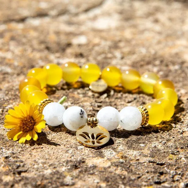 Divasya Divasya Armband "Golden Lotus" aus echten Natursteinen bzw. Halbedelsteinen, Gelb, – Produktbild 4 von 4