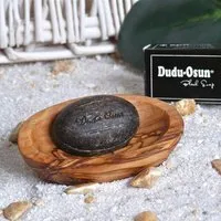 Olivenholz erleben Olivenholz erleben Schwarze Seife DUDU-OSUN (25g) & Seifenschale MINI aus Olivenholz im 2er Set – Produktbild 1 von 1