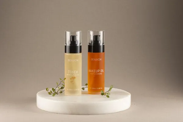 BERRICHI Naturkosmetik BERRICHI Naturkosmetik MAKEUP OIL: BIO Make-Up Entferner mit Wirkstoffen aus Algen – Produktbild 2 von 2