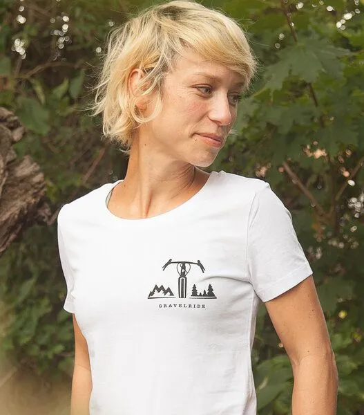 päfjes päfjes Gravelride - Gravel Brust - Fair Wear Frauen T-Shirt - White – Produktbild 3 von 4