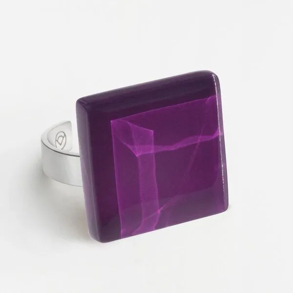 ALEXASCHA ALEXASCHA Geometrischer Statement Ring aus Glas PUREFORM, Amethystlila, – Produktbild 1 von 4