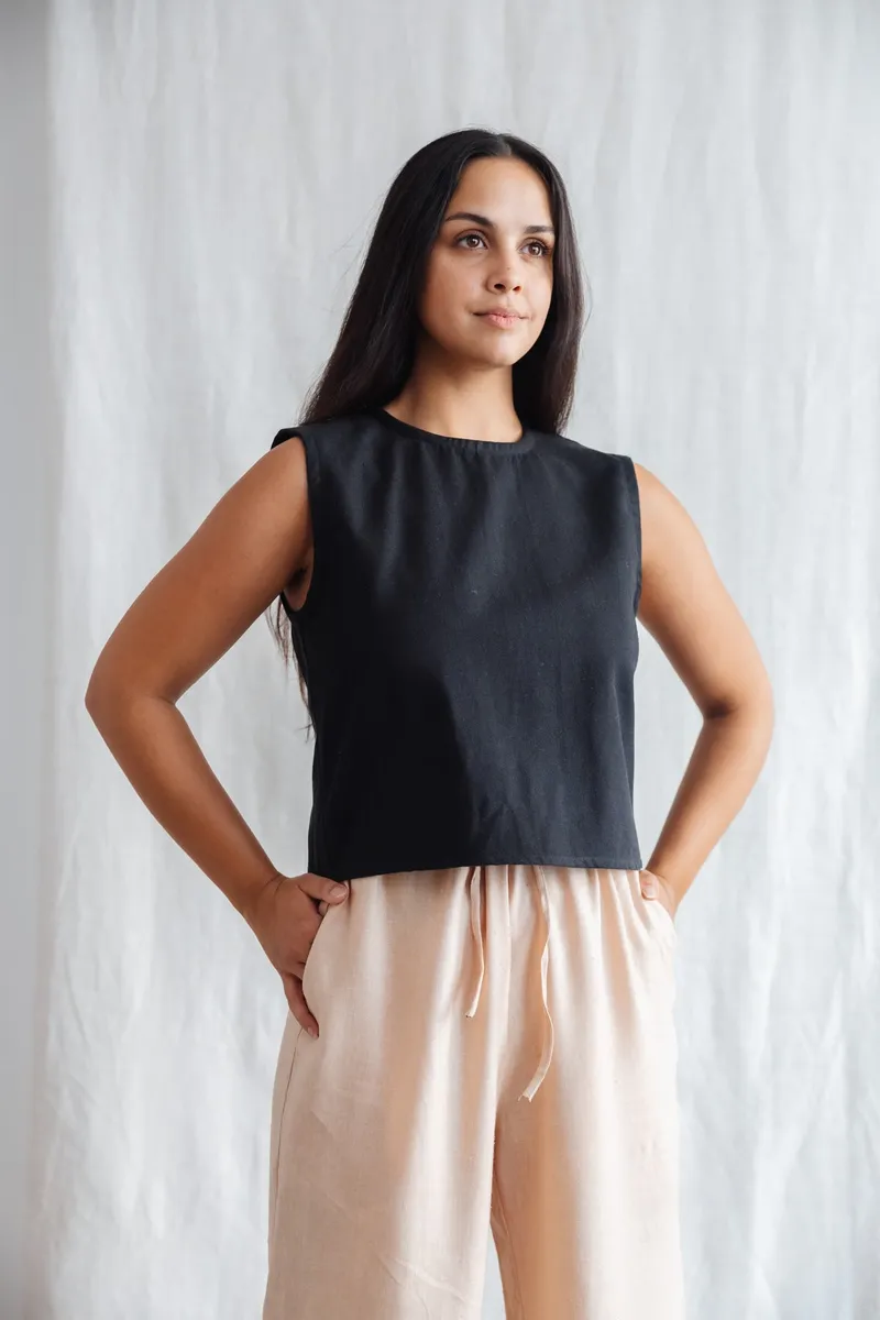 Jyoti - Fair Works Jyoti - Fair Works Damen vegan Top Arman Schwarz, Schwarz, – Produktbild 1 von 2
