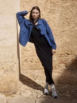 WOTE WOTE Blue Denim Jacke aus Organic Cotton – Produktbild 1 von 1
