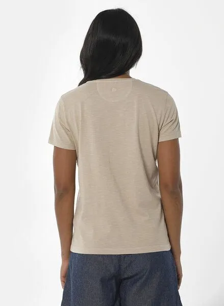 ORGANICATION ORGANICATION Naturel Dyed T-Shirt aus Bio-Baumwolle, Walnut husk, – Produktbild 3 von 4