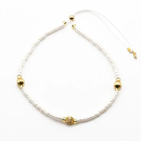 juni juni Armband Set Gold - verstellbares Goldarmband mit cremeweißen Perlenarmband - hergestellt in Deutschland – Produktbild 4 von 4