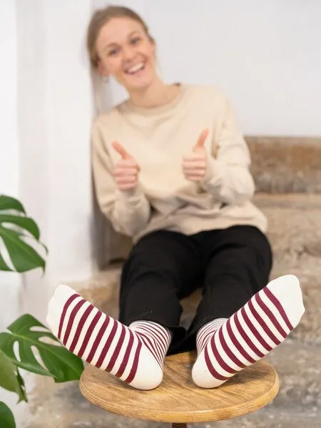 FUXBAU FUXBAU Streifensocken, Bordeaux, – Produktbild 3 von 4