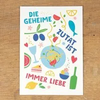 Bow & Hummingbird Bow & Hummingbird Postkarte "Die geheime Zutat ist immer Liebe" aus Recyclingpapier – Produktbild 1 von 1