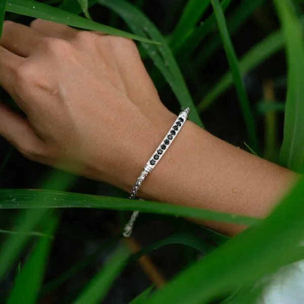 Spirit of Island Spirit of Island Armband | Charisma des Mondsteins, Weiss, – Produktbild 5 von 7