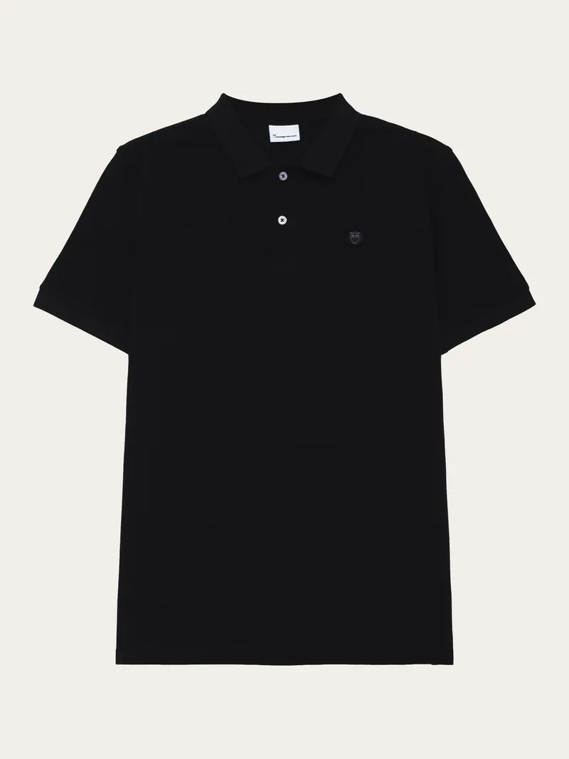 KnowledgeCotton Apparel KnowledgeCotton Apparel Herren vegan Polohemd Basic Badge Black Jet, Schwarz, – Produktbild 1 von 2